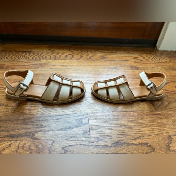 Freda Salvador Sera Fisherman Sandal in Ivory Canvas. Size 8.5 - Picture 2 of 8